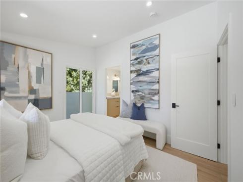 539  Vista Flora  , Newport Beach, CA