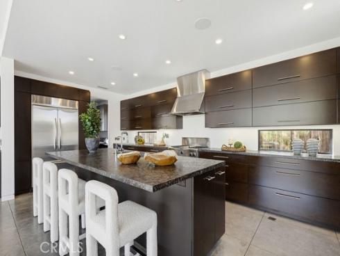 2534 Vista Baya , Newport Beach, CA