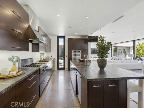 2534 Vista Baya , Newport Beach, CA