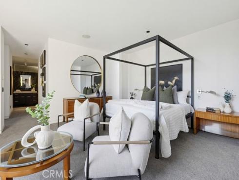 2534 Vista Baya , Newport Beach, CA