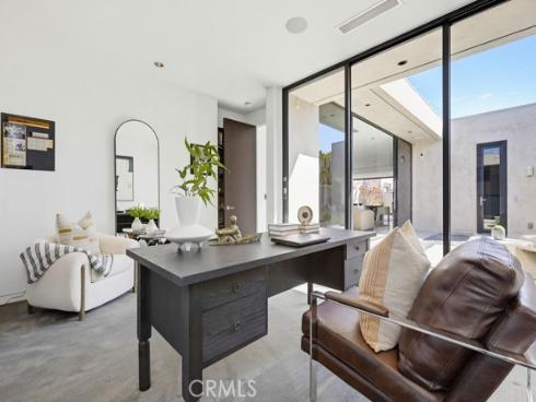 2534 Vista Baya , Newport Beach, CA