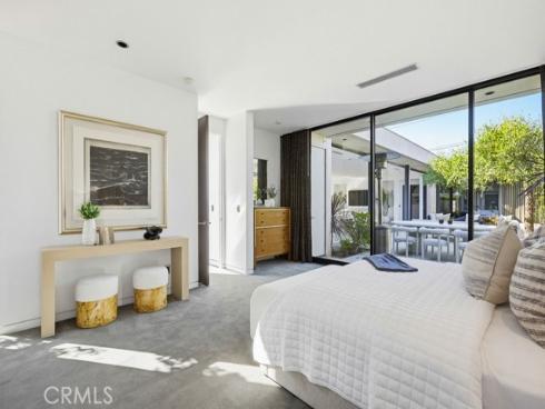 2534 Vista Baya , Newport Beach, CA