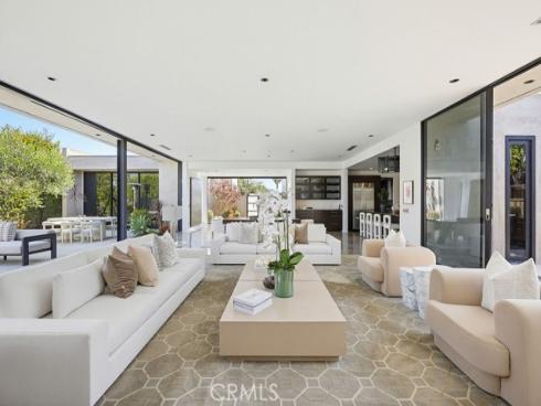 2534 Vista Baya , Newport Beach, CA