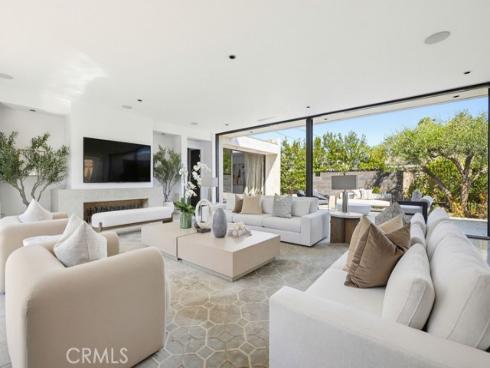 2534 Vista Baya , Newport Beach, CA