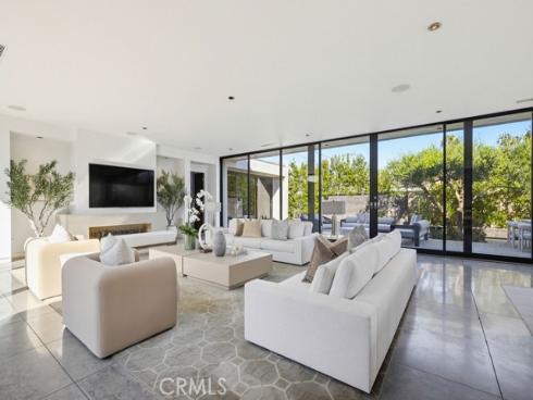 2534 Vista Baya , Newport Beach, CA