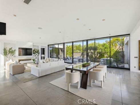 2534 Vista Baya , Newport Beach, CA