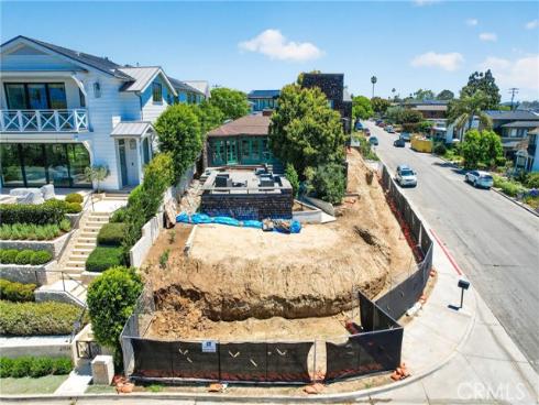 2700 Cliff , Newport Beach, CA