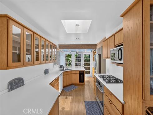 2700 Cliff , Newport Beach, CA