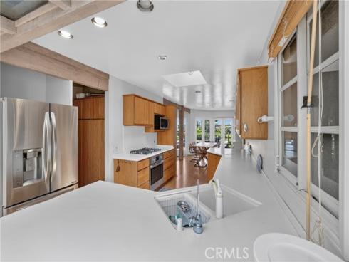 2700  Cliff  , Newport Beach, CA