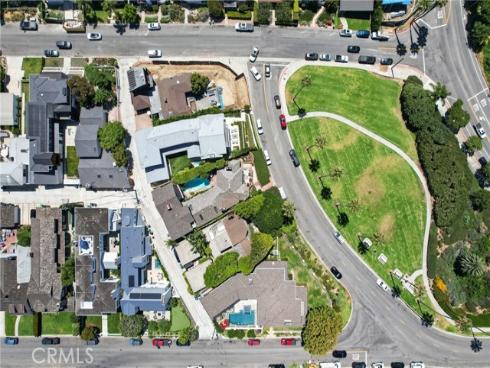 2700 Cliff , Newport Beach, CA