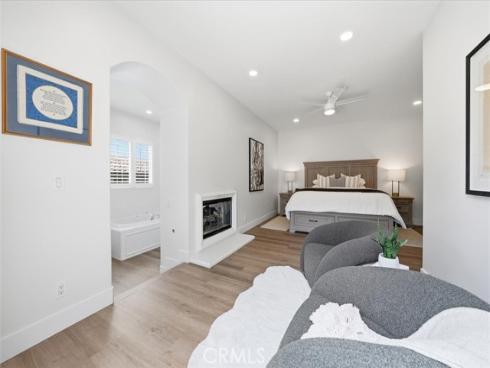 3305 Clay Street, Newport Beach, CA
