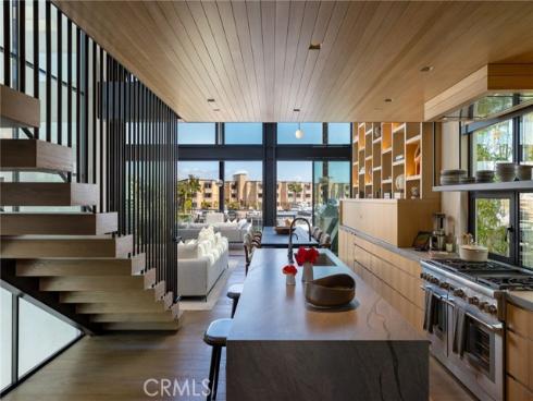 2910 Lafayette Avenue, Newport Beach, CA