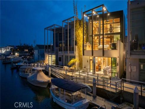 2910 Lafayette Avenue, Newport Beach, CA