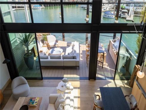 2910 Lafayette Avenue, Newport Beach, CA