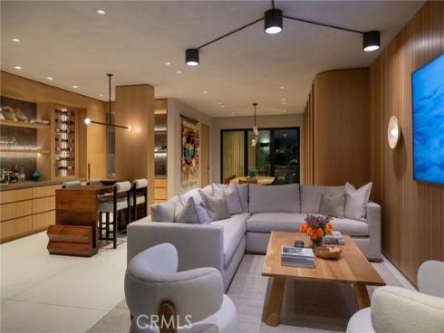 2910 Lafayette Avenue, Newport Beach, CA