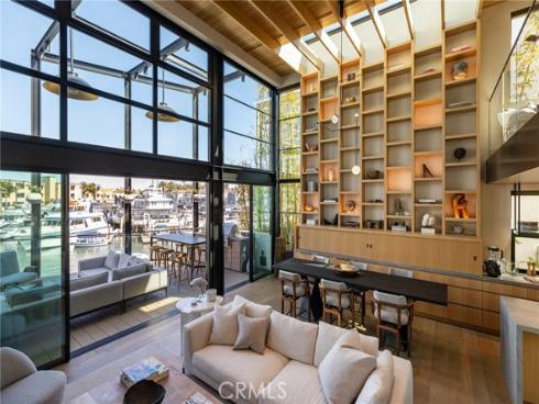 2910 Lafayette Avenue, Newport Beach, CA