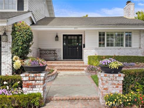 2201  Aralia  , Newport Beach, CA