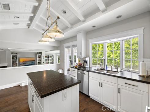2201  Aralia  , Newport Beach, CA