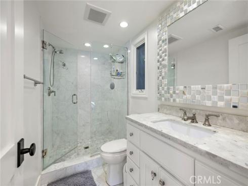 2201  Aralia  , Newport Beach, CA