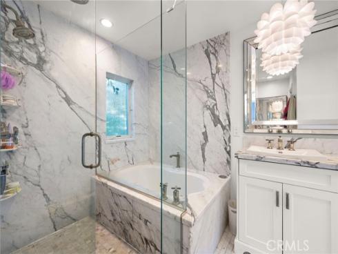 2201  Aralia  , Newport Beach, CA
