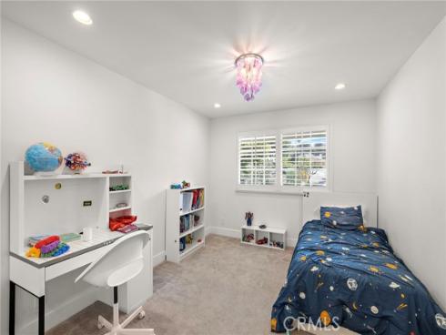 2201  Aralia  , Newport Beach, CA