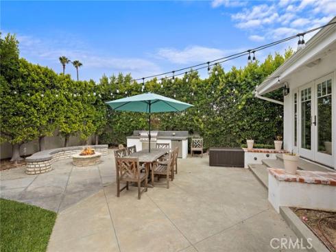 2201  Aralia  , Newport Beach, CA