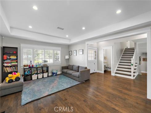 2201  Aralia  , Newport Beach, CA