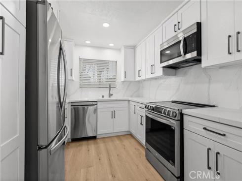 372 Villa Point Drive, Newport Beach, CA