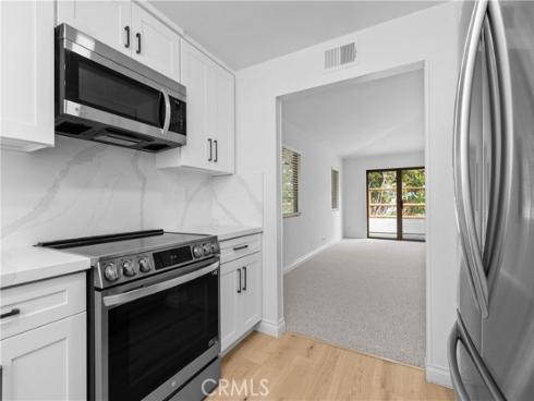 372 Villa Point Drive, Newport Beach, CA