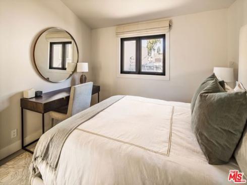 305 Grand Canal 8 , Newport Beach, CA