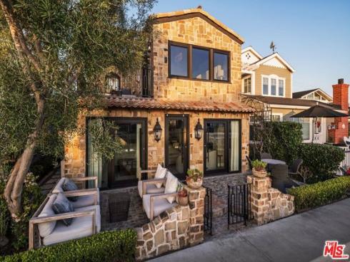 305 Grand Canal 8 , Newport Beach, CA