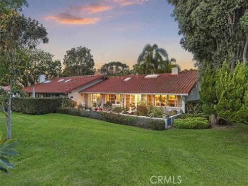 537 Vista Grande , Newport Beach, CA