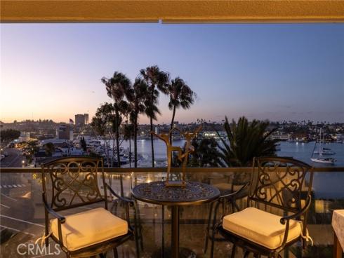 601 Lido Park 4B Drive, Newport Beach, CA