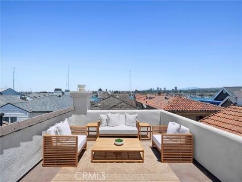 428 E Bay Avenue, Newport Beach, CA