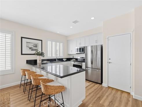 428 E Bay Avenue, Newport Beach, CA