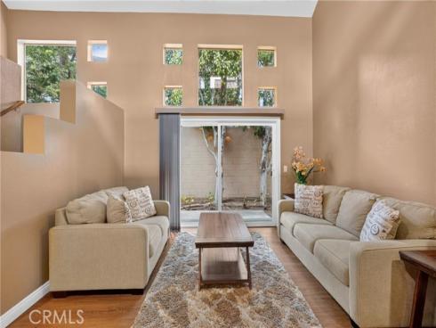 1 Cormorant Circle , Newport Beach, CA