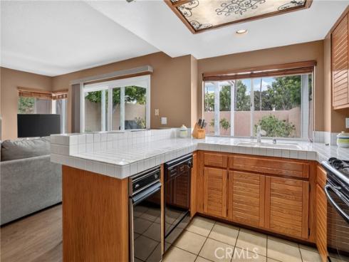 1 Cormorant Circle , Newport Beach, CA