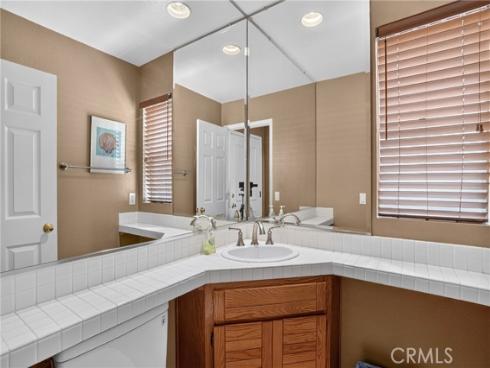 1 Cormorant Circle , Newport Beach, CA