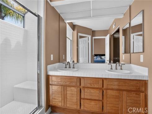 1 Cormorant Circle , Newport Beach, CA