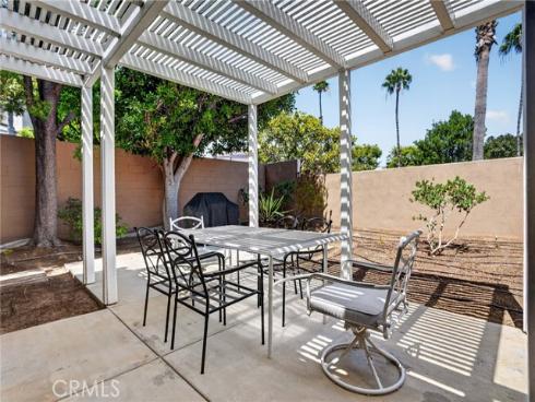1 Cormorant Circle , Newport Beach, CA