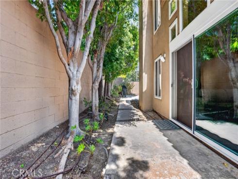 1 Cormorant Circle , Newport Beach, CA