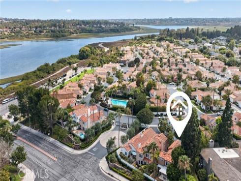 1 Cormorant Circle , Newport Beach, CA