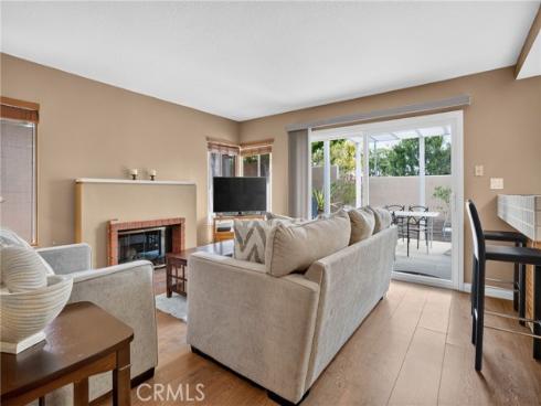 1 Cormorant Circle , Newport Beach, CA