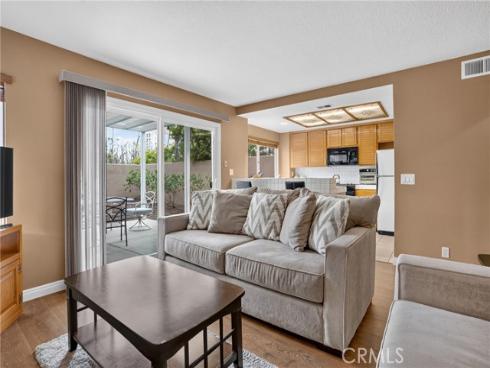 1 Cormorant Circle , Newport Beach, CA