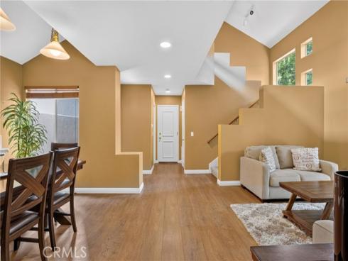 1 Cormorant Circle , Newport Beach, CA