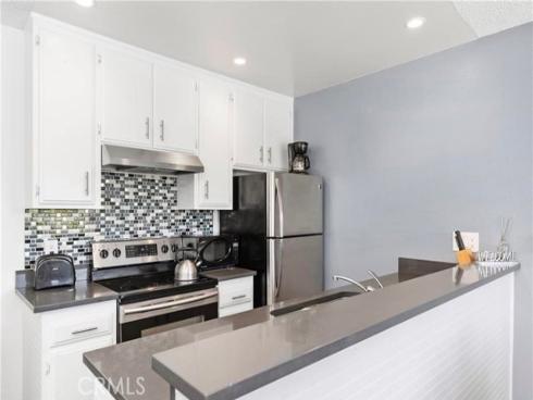 3206 W Balboa Boulevard, Newport Beach, CA