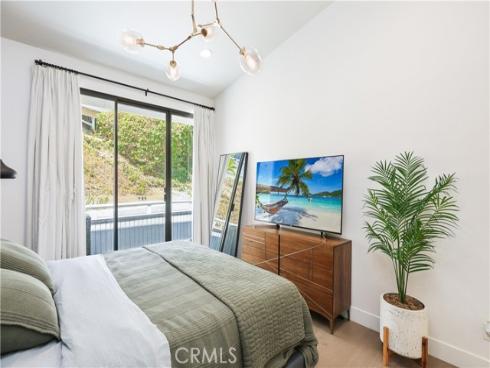 10 Ima Loa Court, Newport Beach, CA