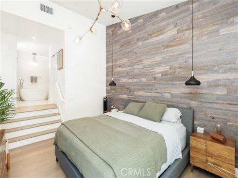 10 Ima Loa Court, Newport Beach, CA