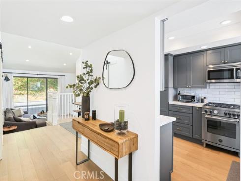 10 Ima Loa Court, Newport Beach, CA
