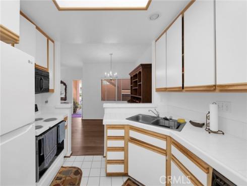 290 Villa Point Drive, Newport Beach, CA